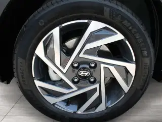 Vehicle image thumbnail, number 5