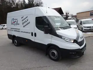 Vehicle image thumbnail, number 7
