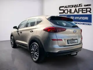 Vehicle image thumbnail, number 6