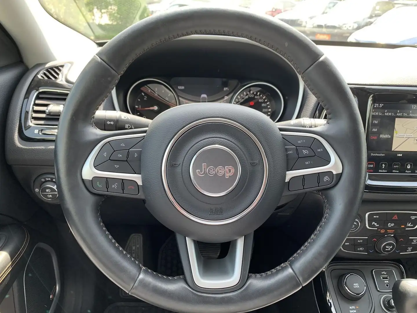 Vehicle image, number 15