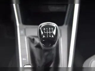 Vehicle image thumbnail, number 12