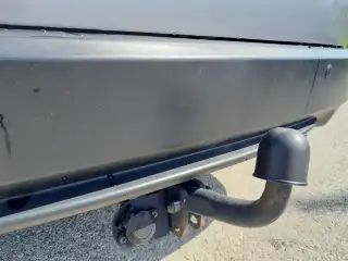 Vehicle image thumbnail, number 9