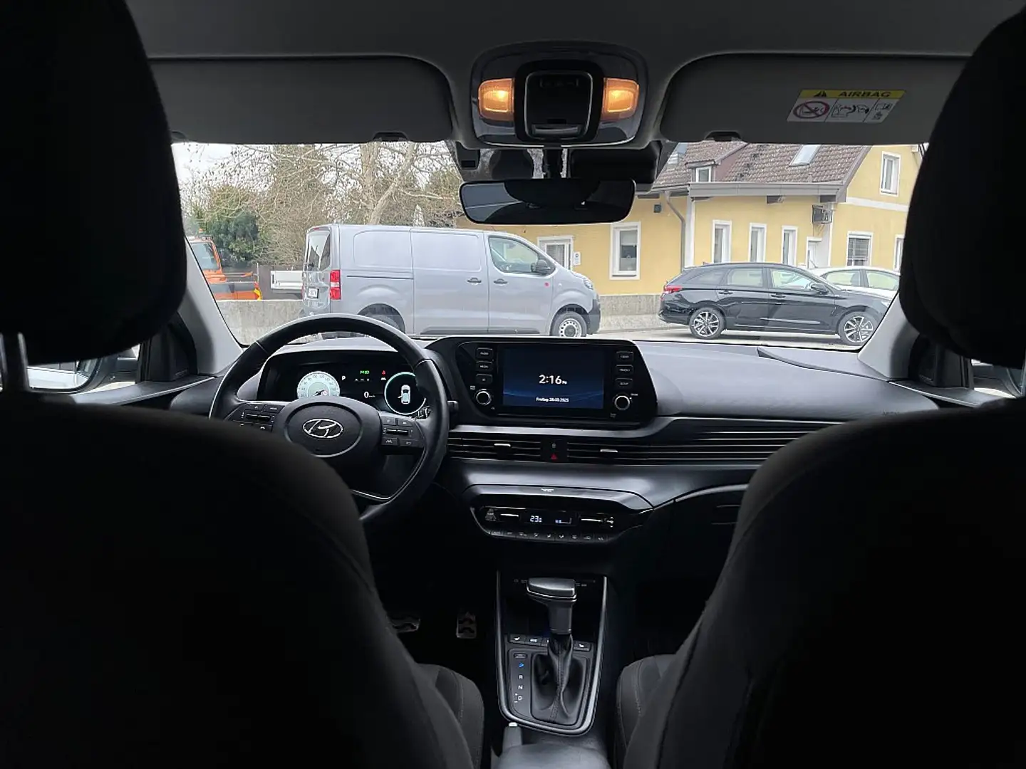 Vehicle image, number 9