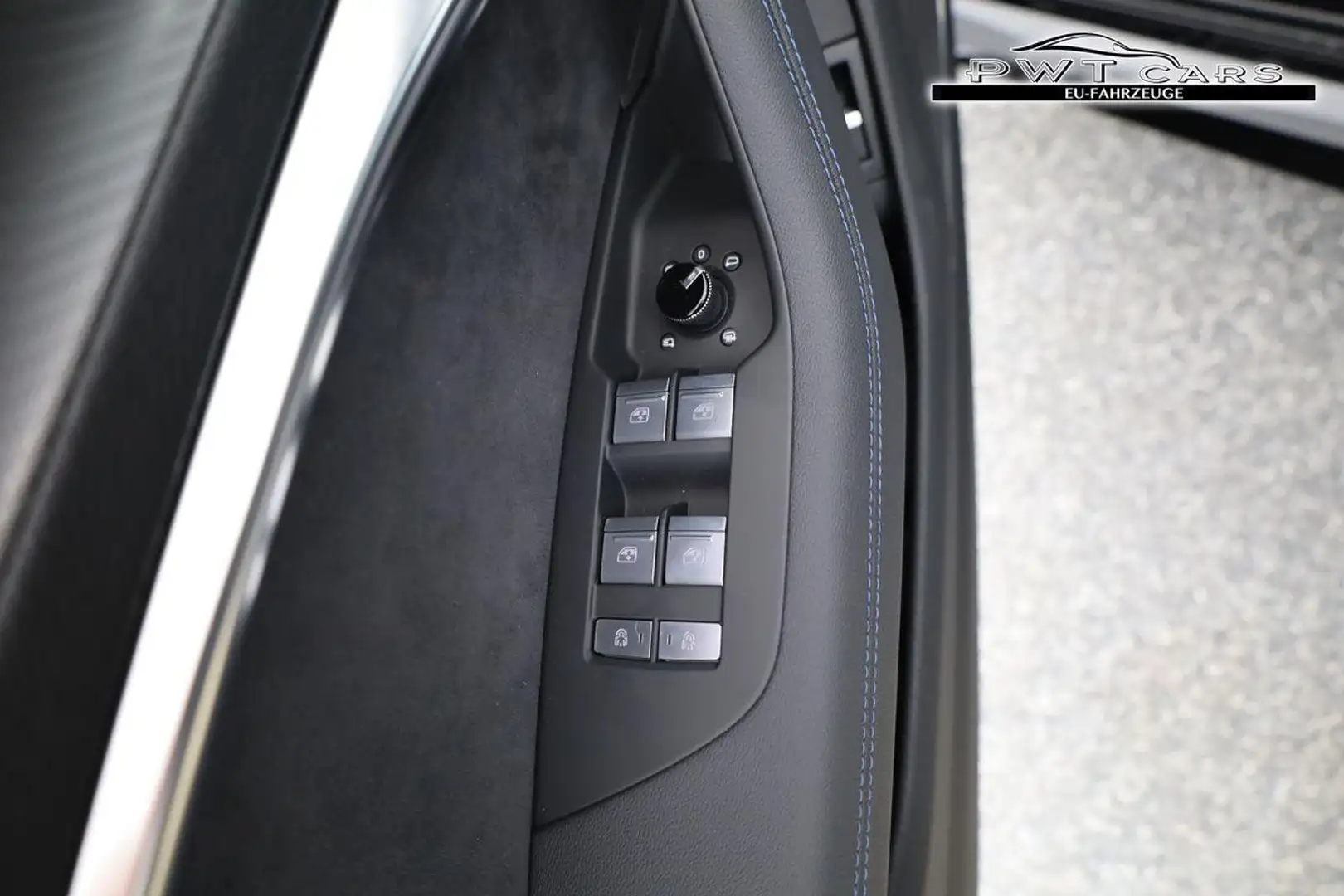 Vehicle image, number 9