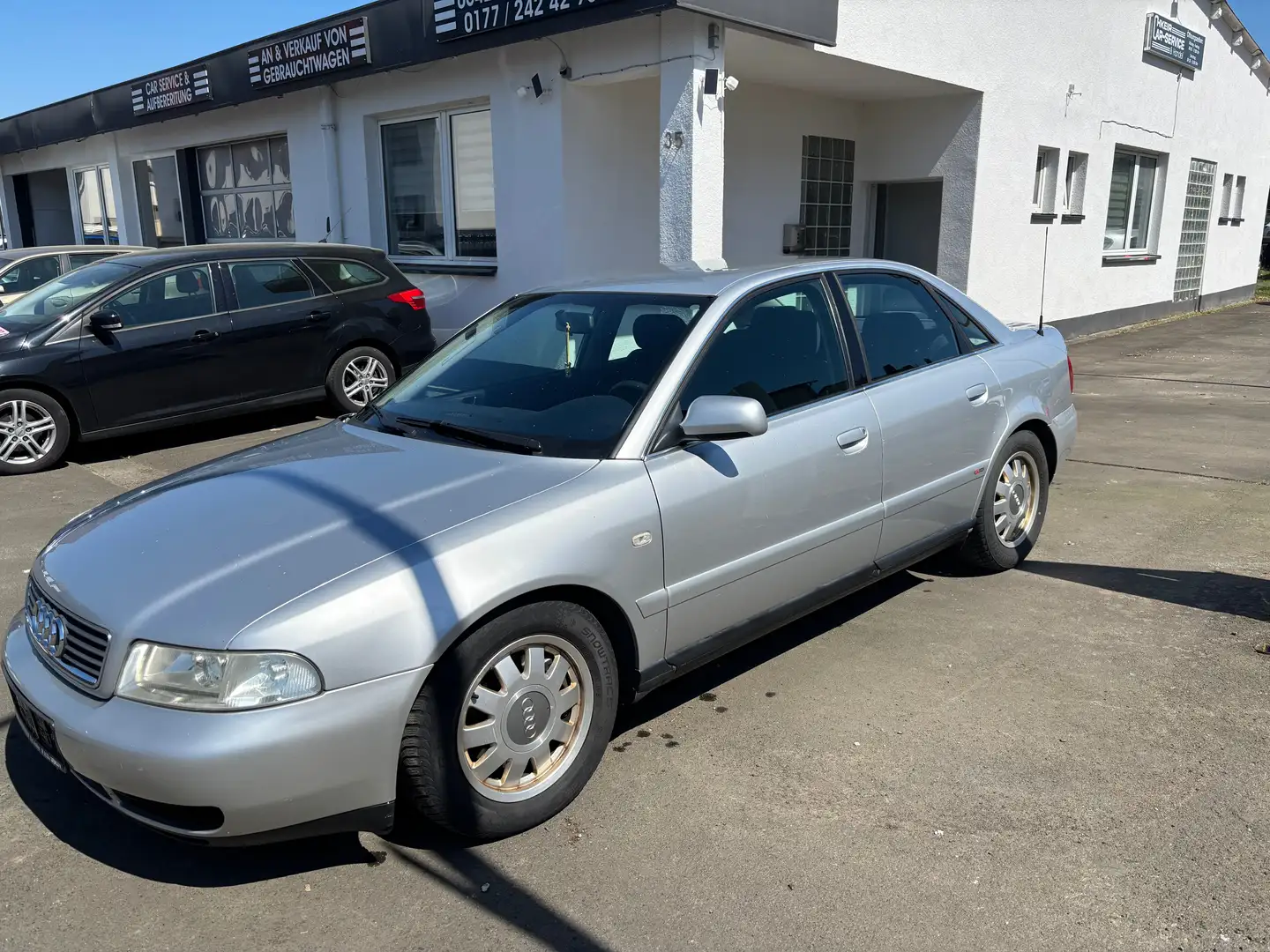 Vehicle image, number 3