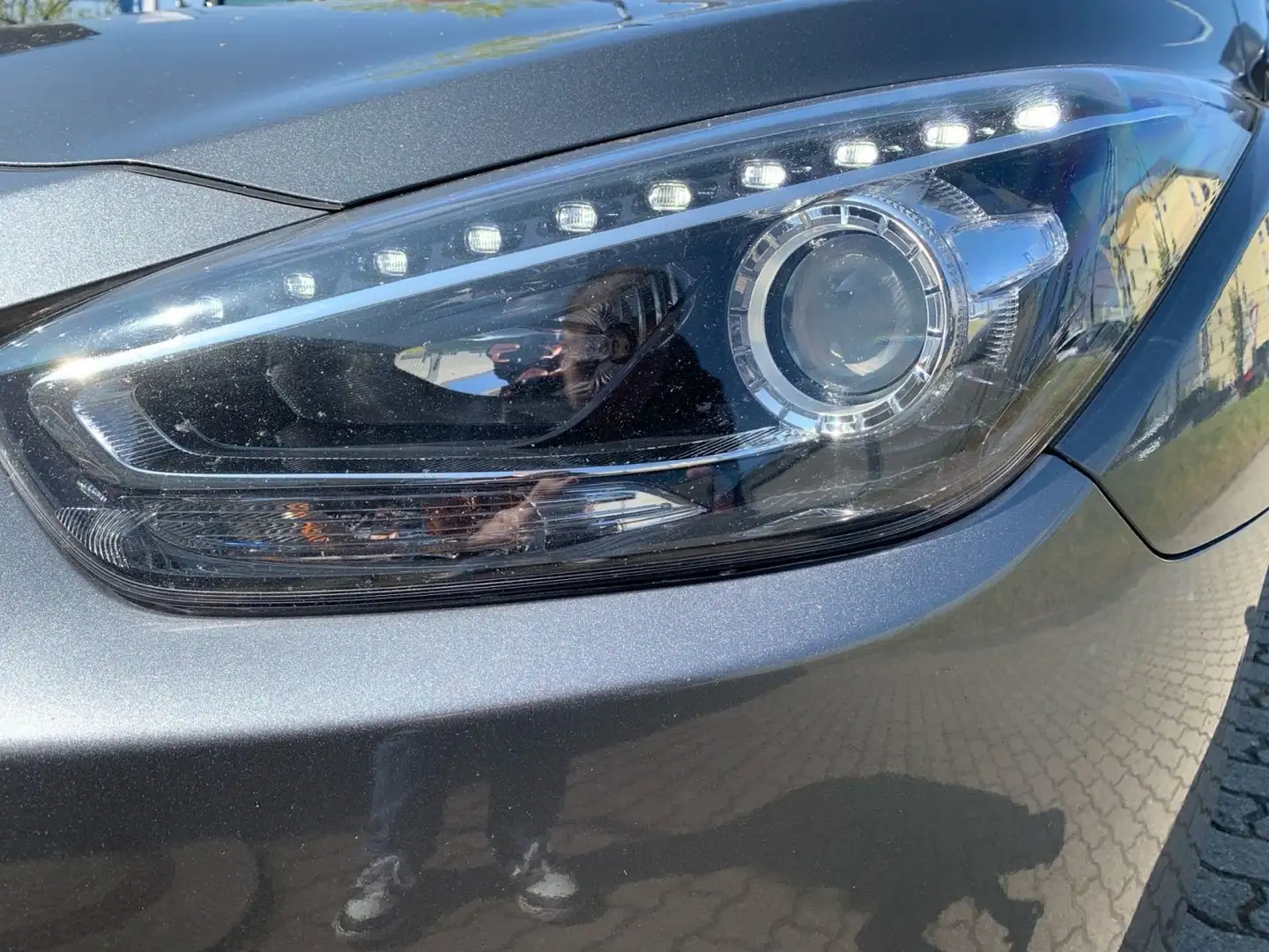 Vehicle image, number 8