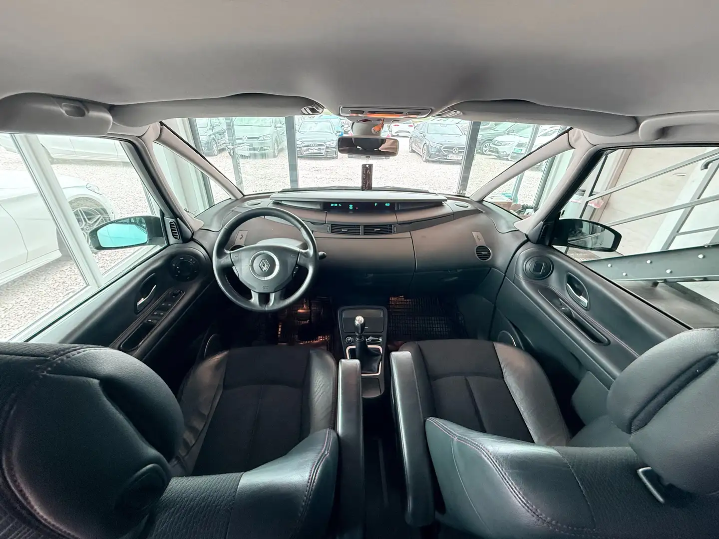 Vehicle image, number 9