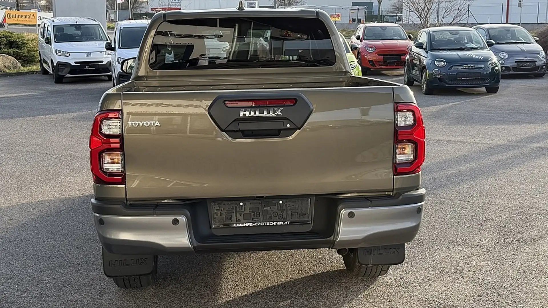 Vehicle image, number 4
