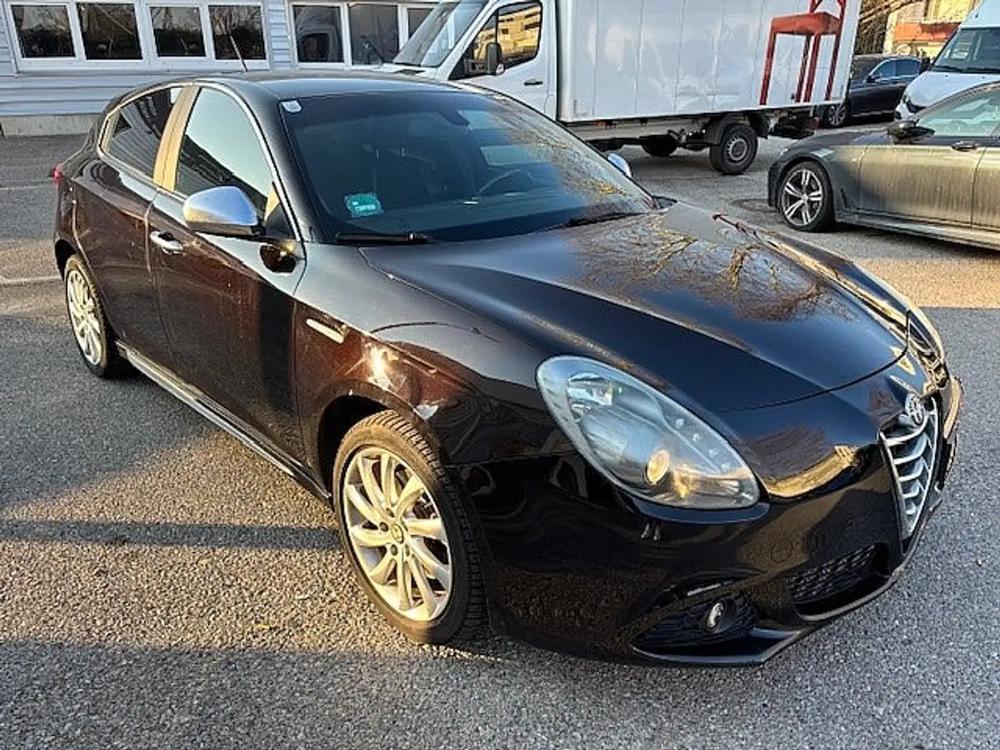 Vehicle image, number 1