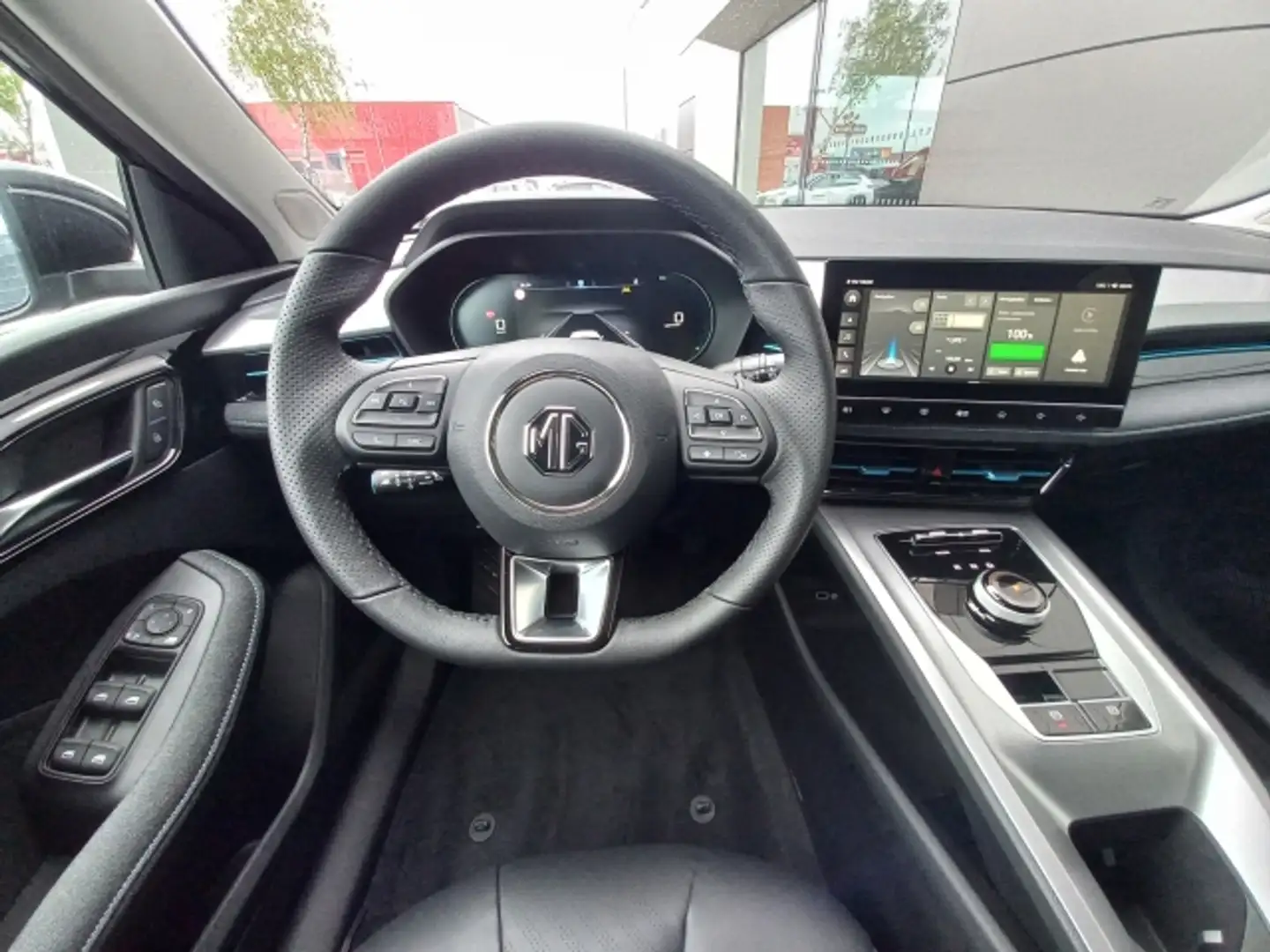 Vehicle image, number 11