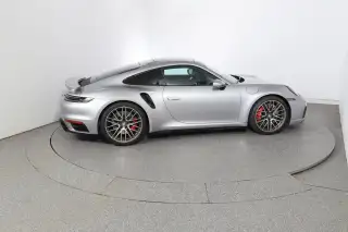 Vehicle image thumbnail, number 4