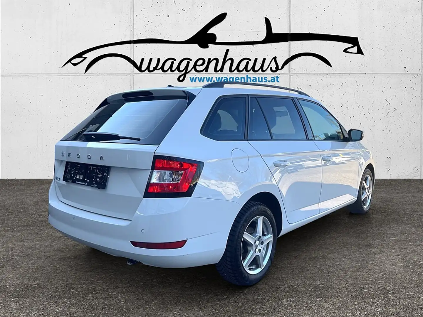 Vehicle image, number 3