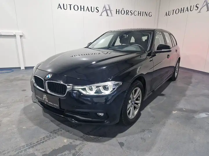 Additional image of the vehicle