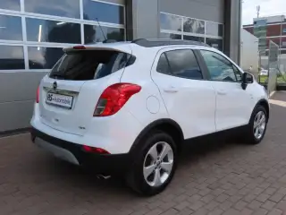 Vehicle image thumbnail, number 6