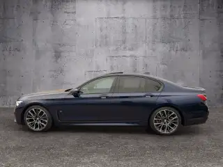 Vehicle image thumbnail, number 8