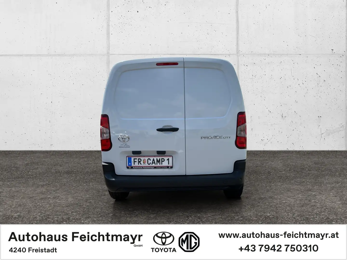 Vehicle image, number 6