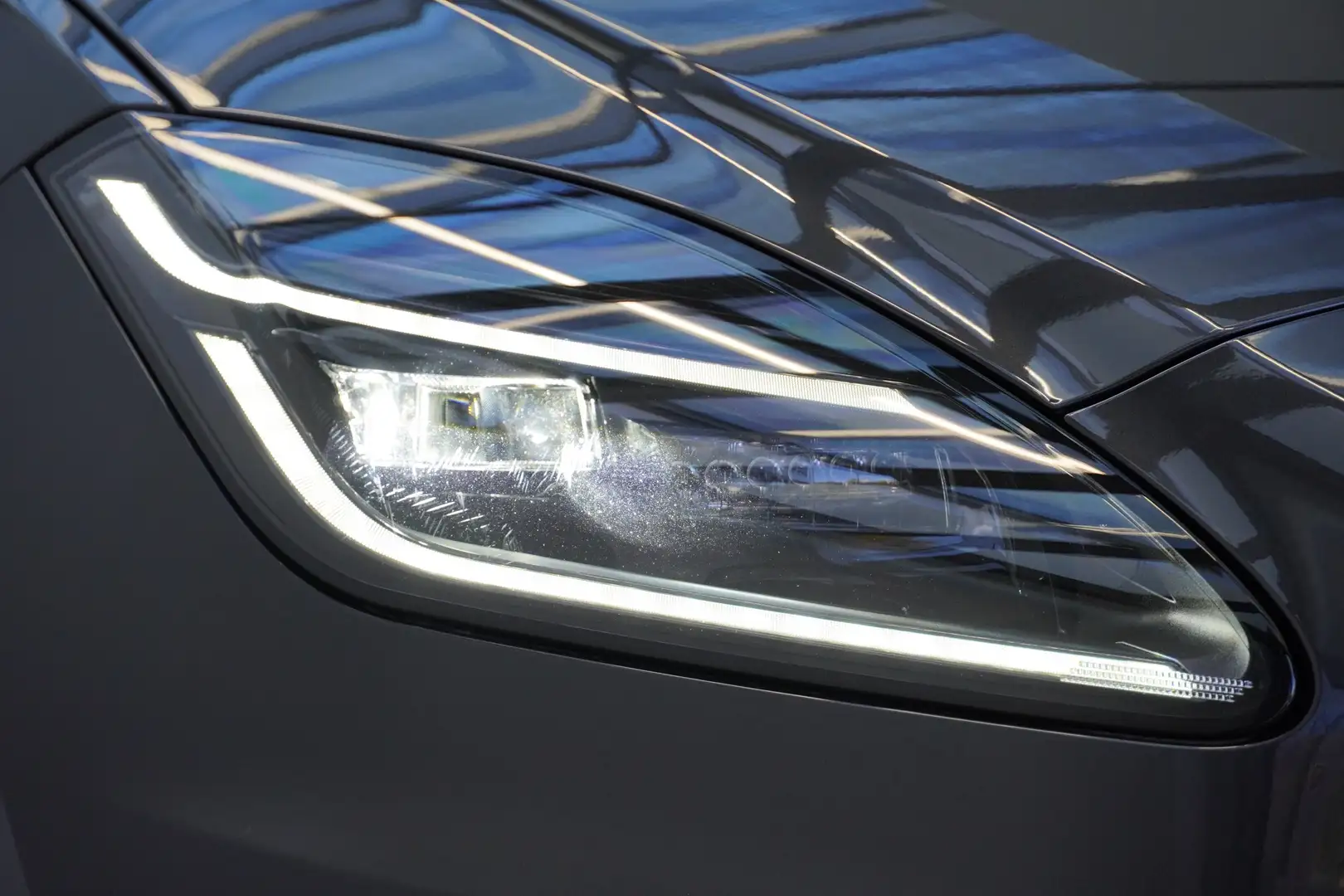 Vehicle image, number 5