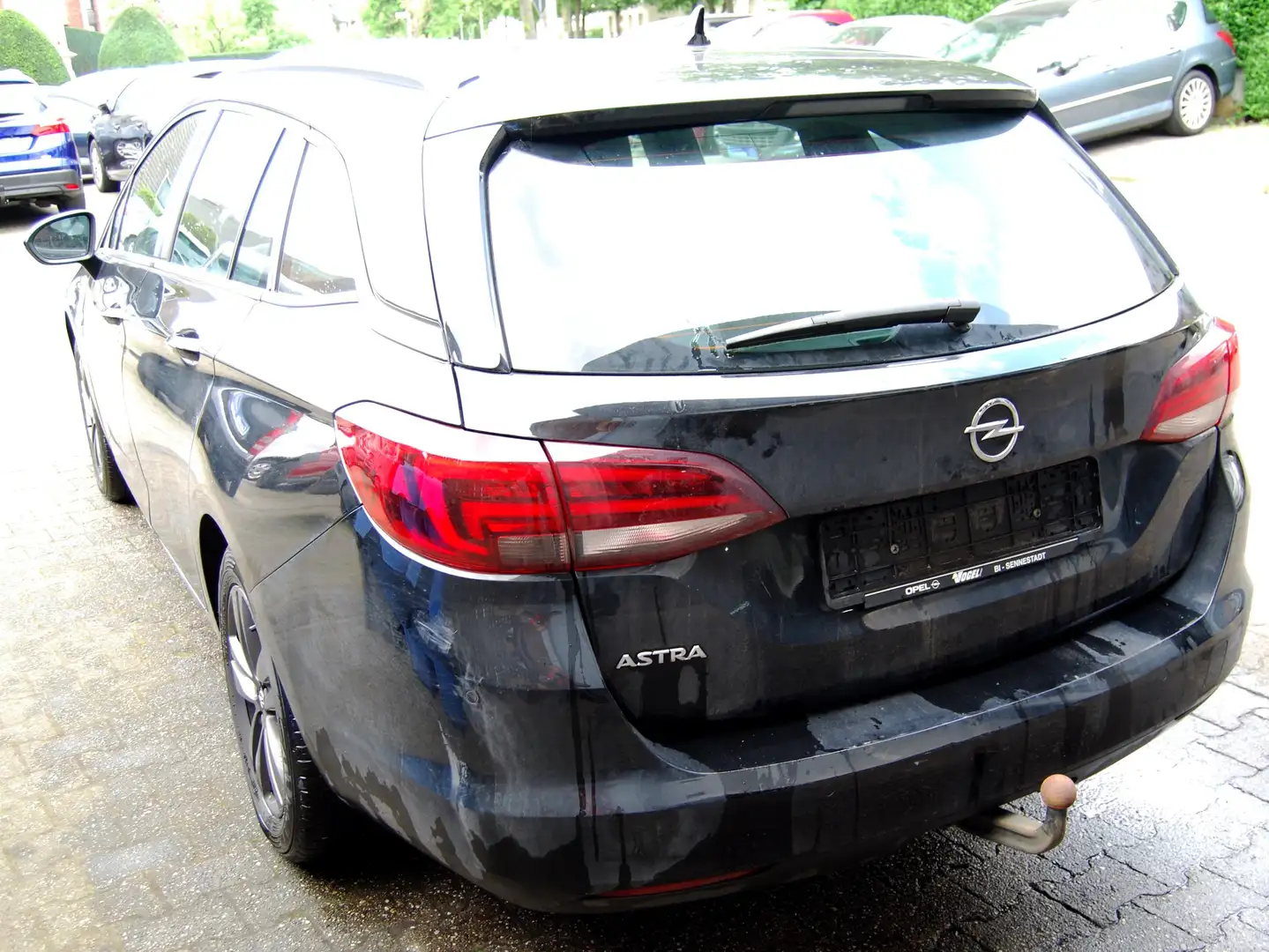 Vehicle image, number 5