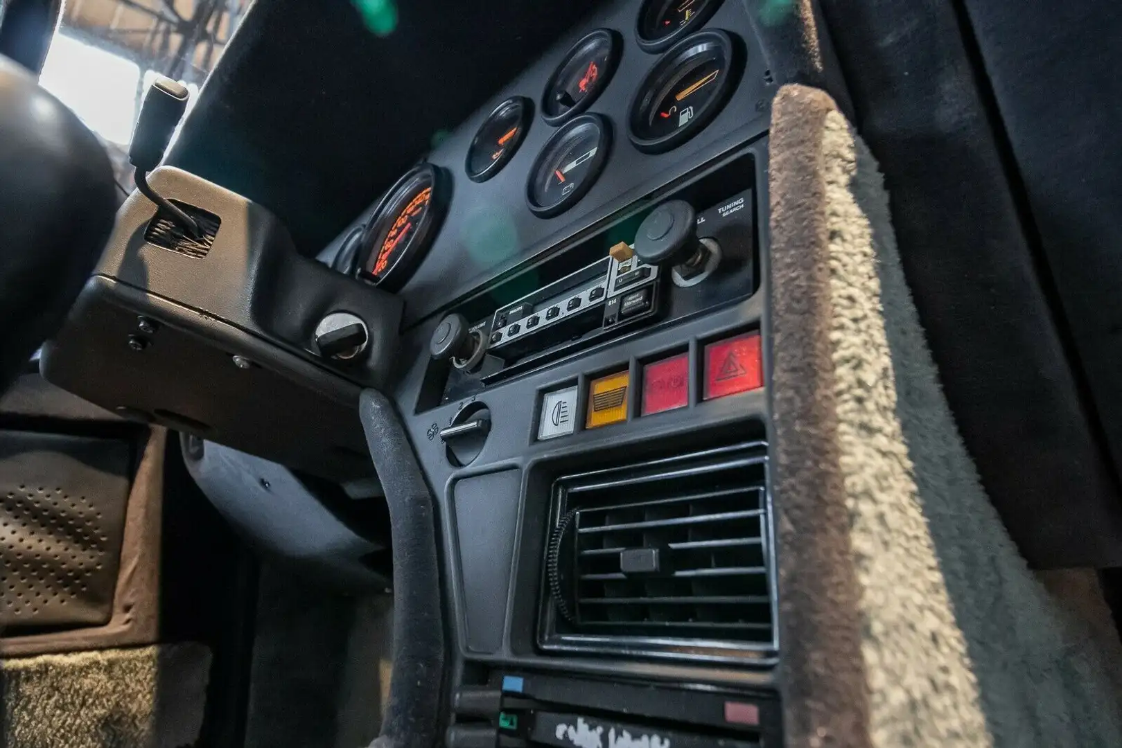 Vehicle image, number 22