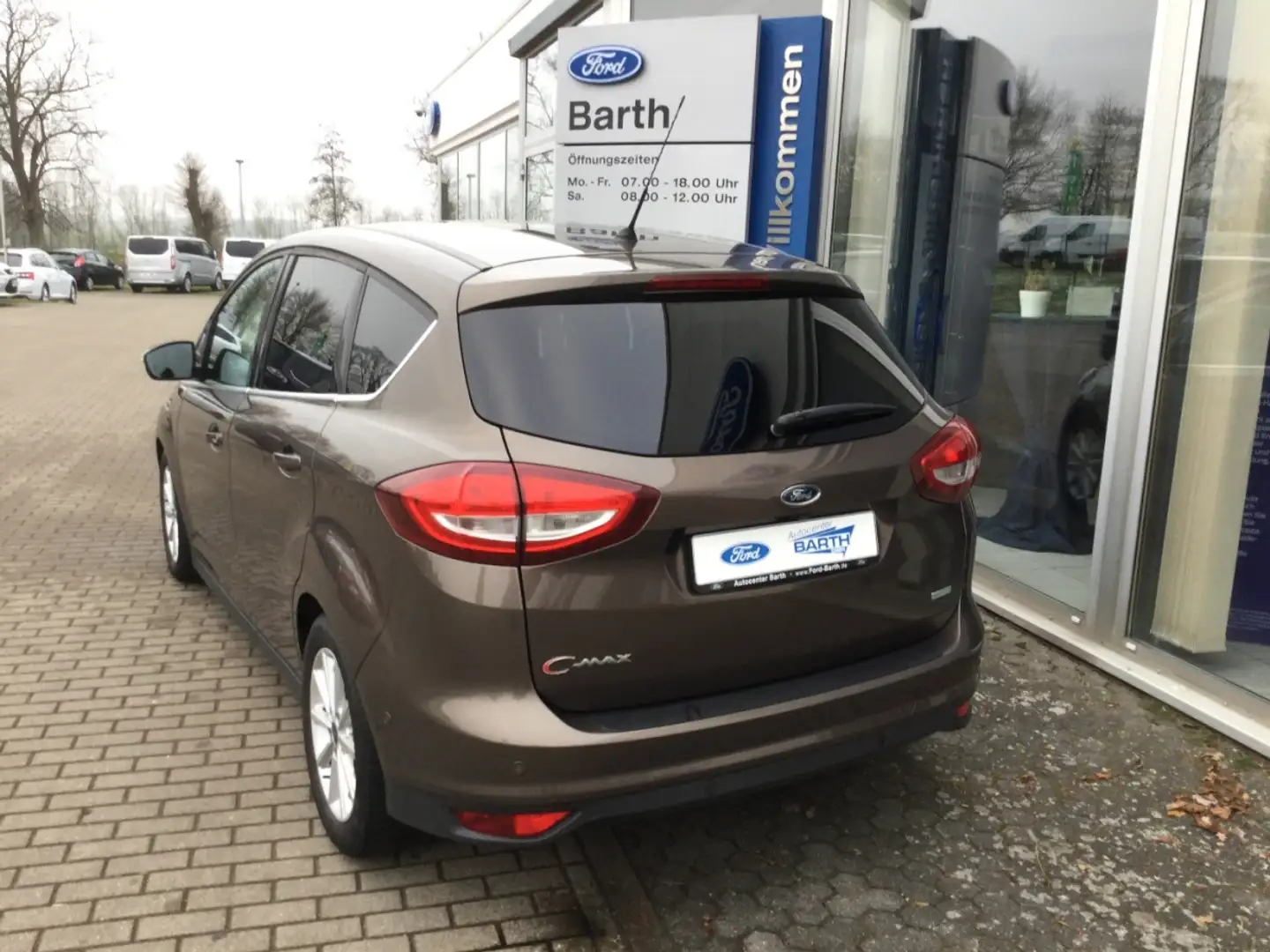Vehicle image, number 19