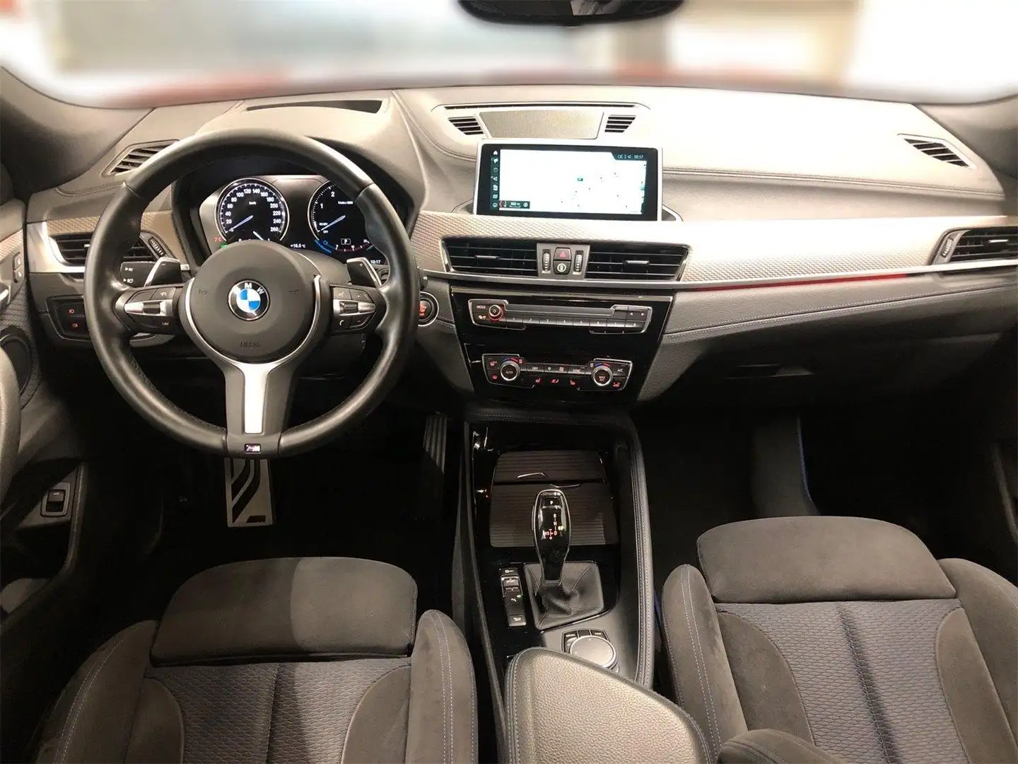 Vehicle image, number 9