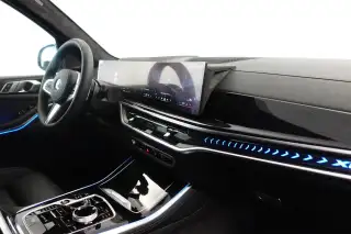 Vehicle image thumbnail, number 6