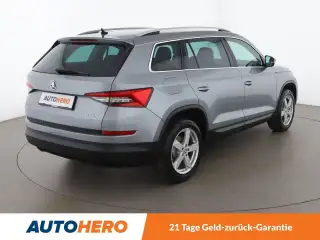 Vehicle image thumbnail, number 6