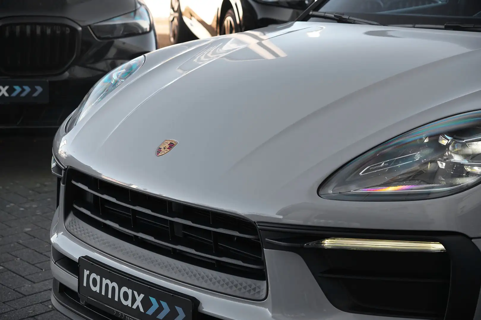 Vehicle image, number 9
