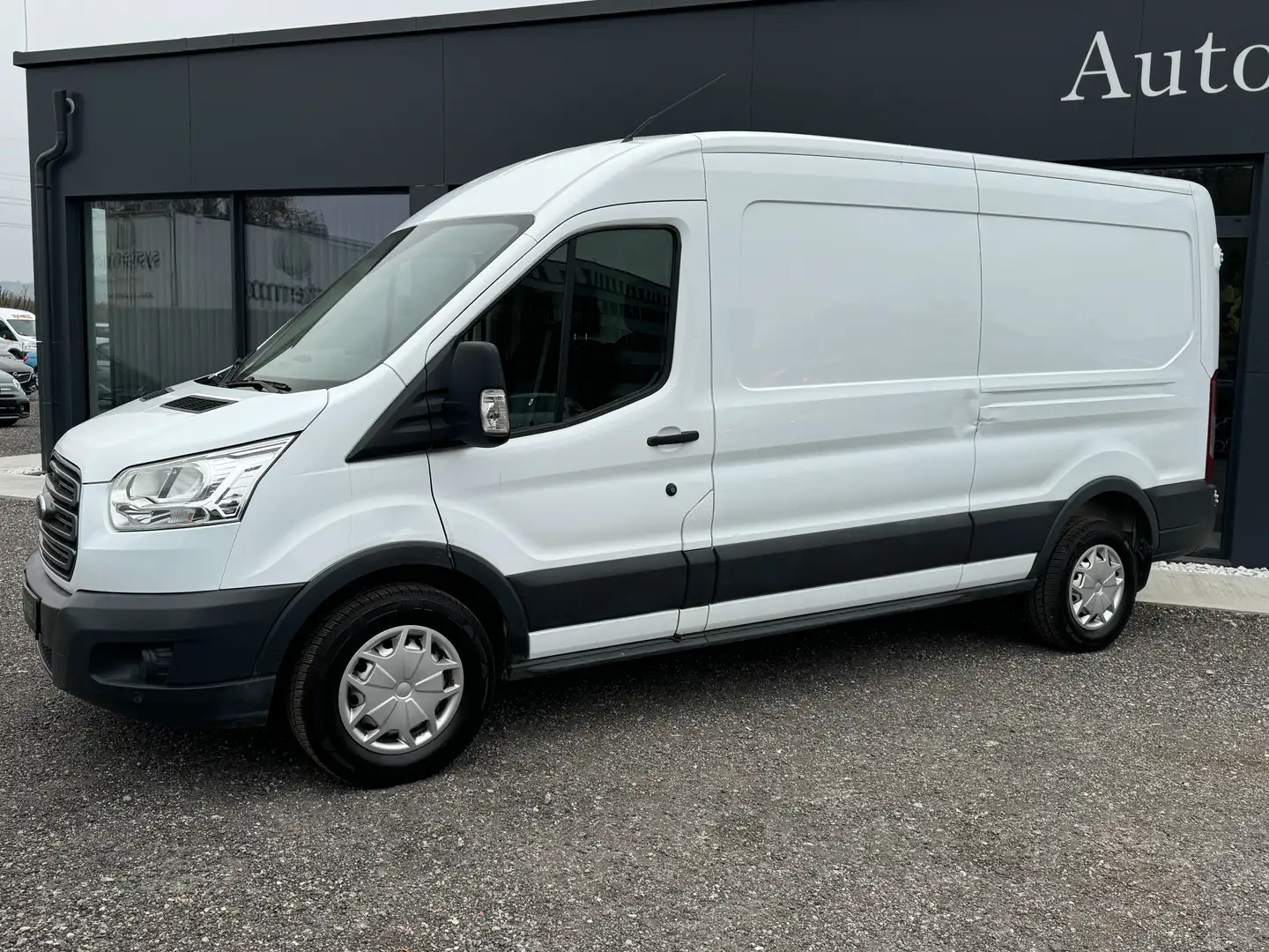 Vehicle image, number 2