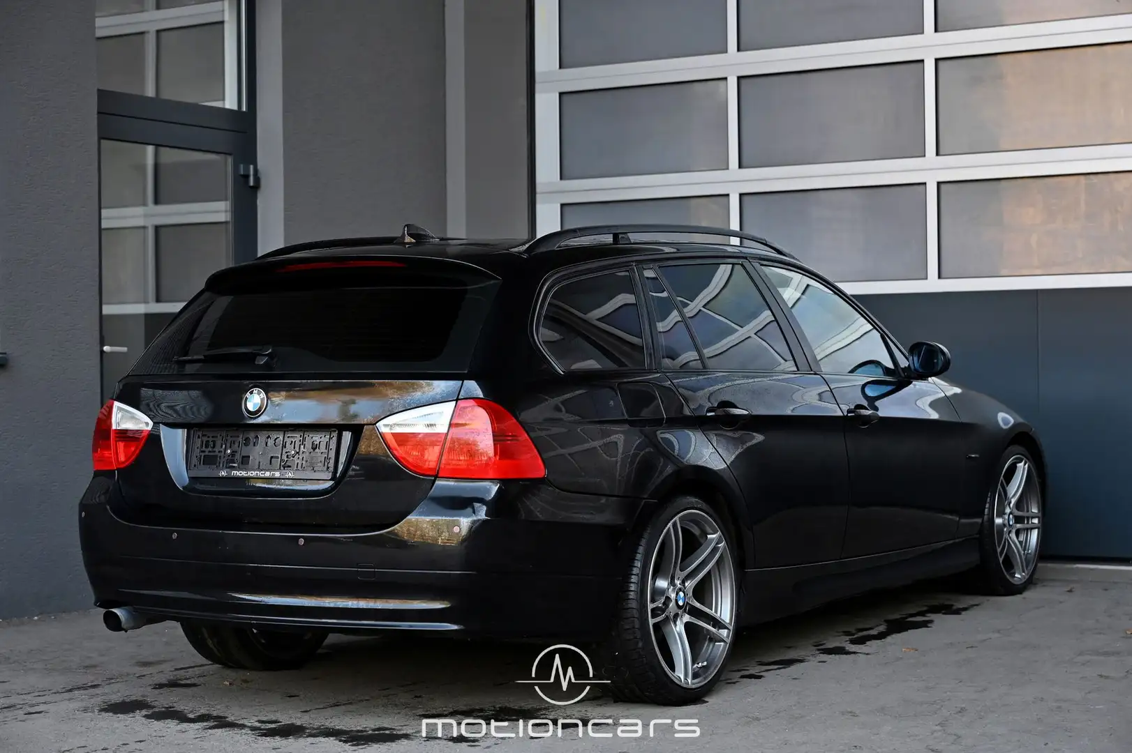 Vehicle image, number 2