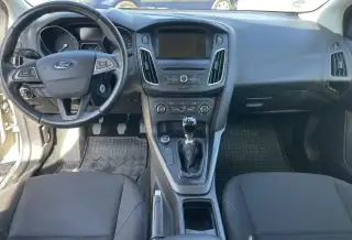 Vehicle image thumbnail, number 3