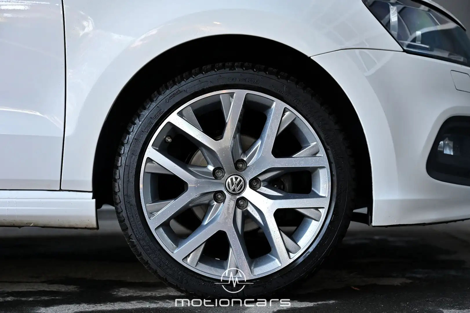Vehicle image, number 7