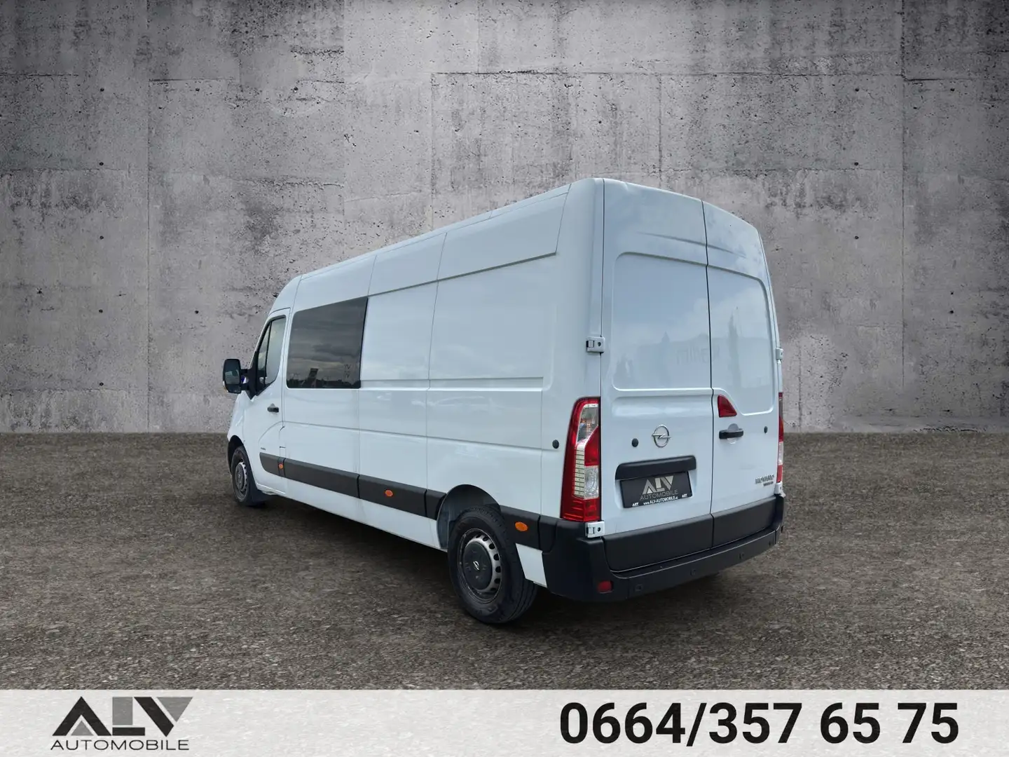 Vehicle image, number 3