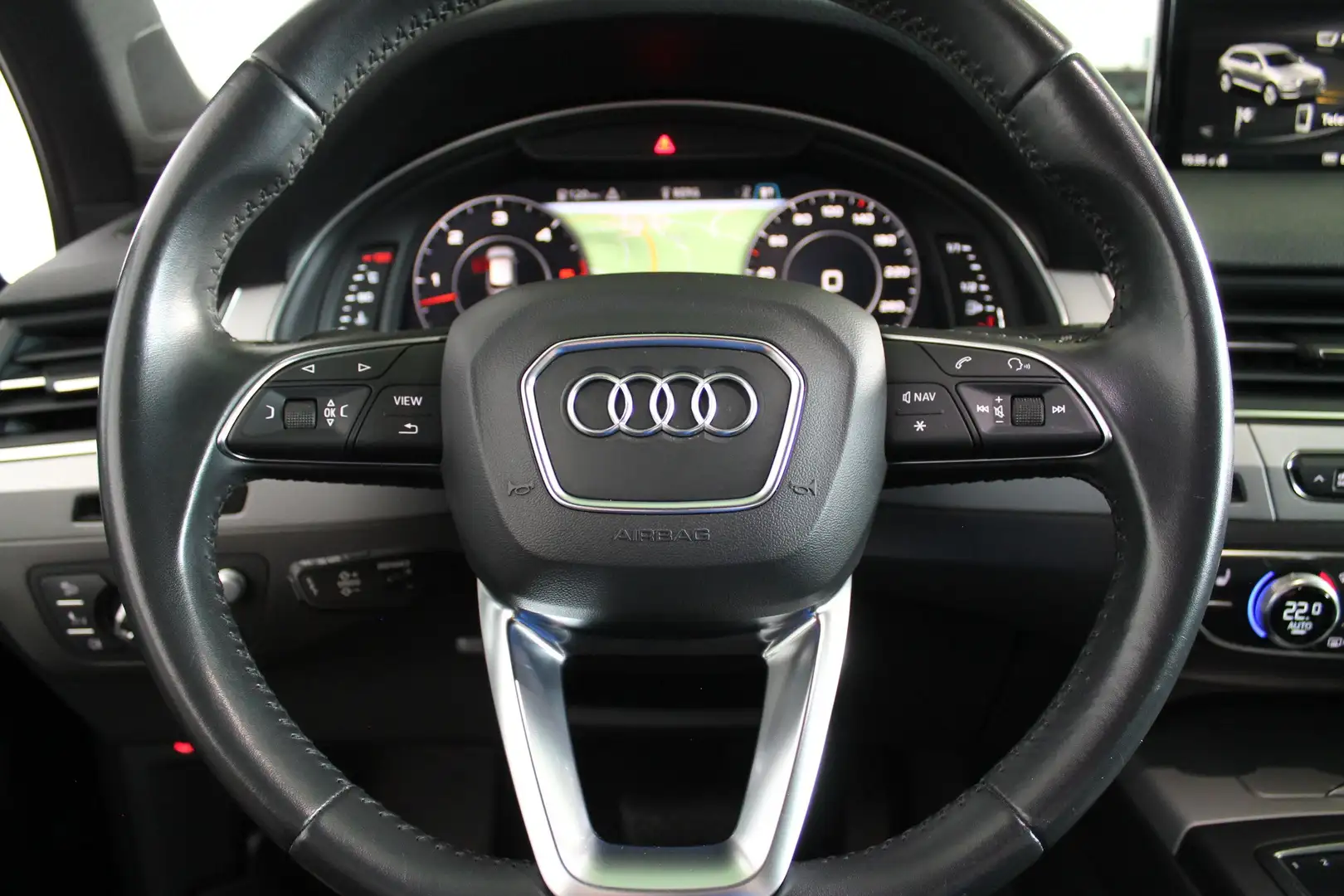 Vehicle image, number 19