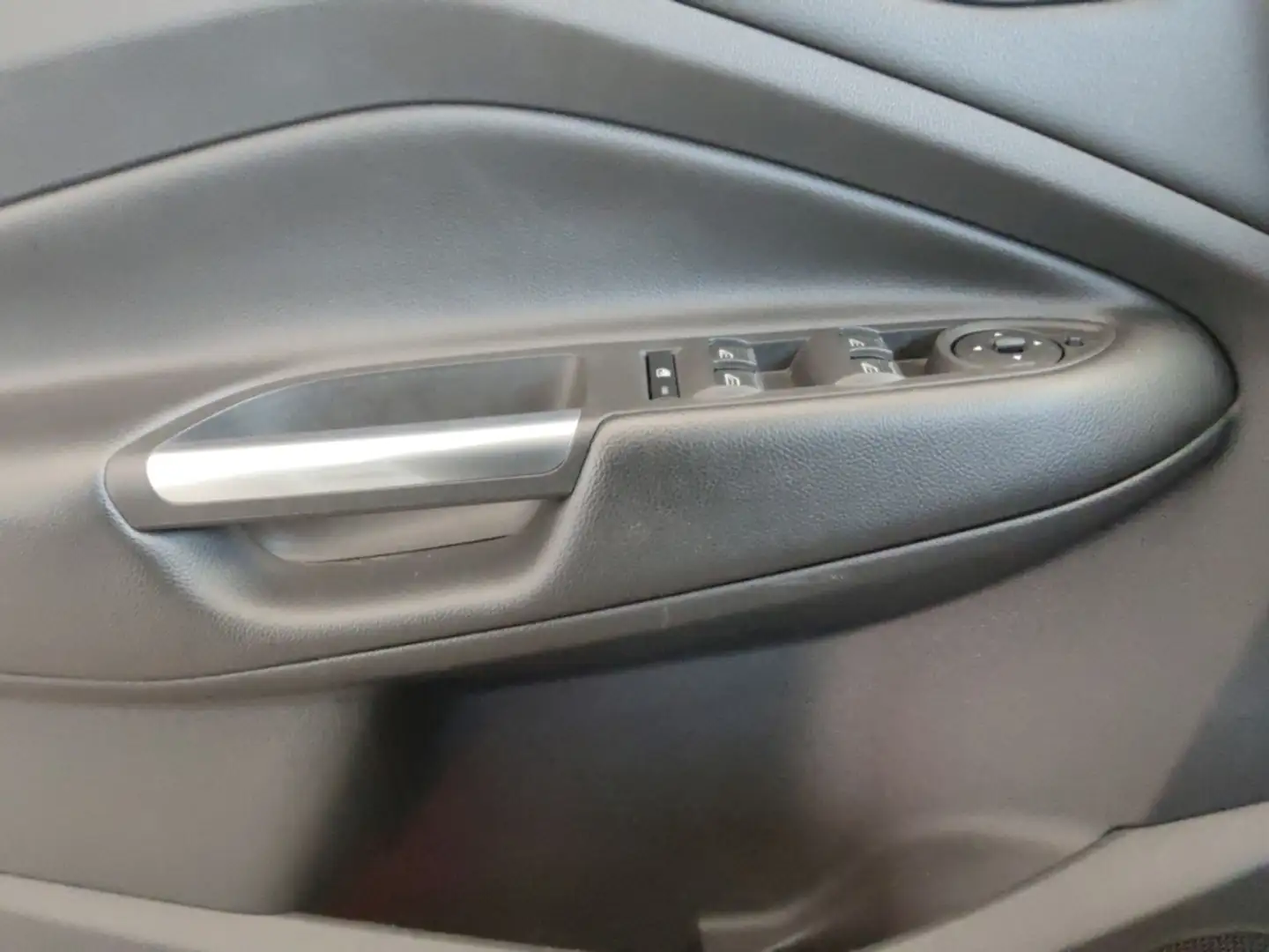Vehicle image, number 13
