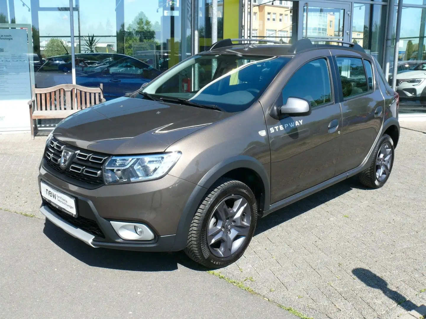 Vehicle image, number 6