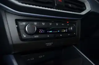 Vehicle image thumbnail, number 19
