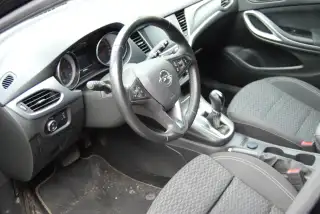 Vehicle image thumbnail, number 7