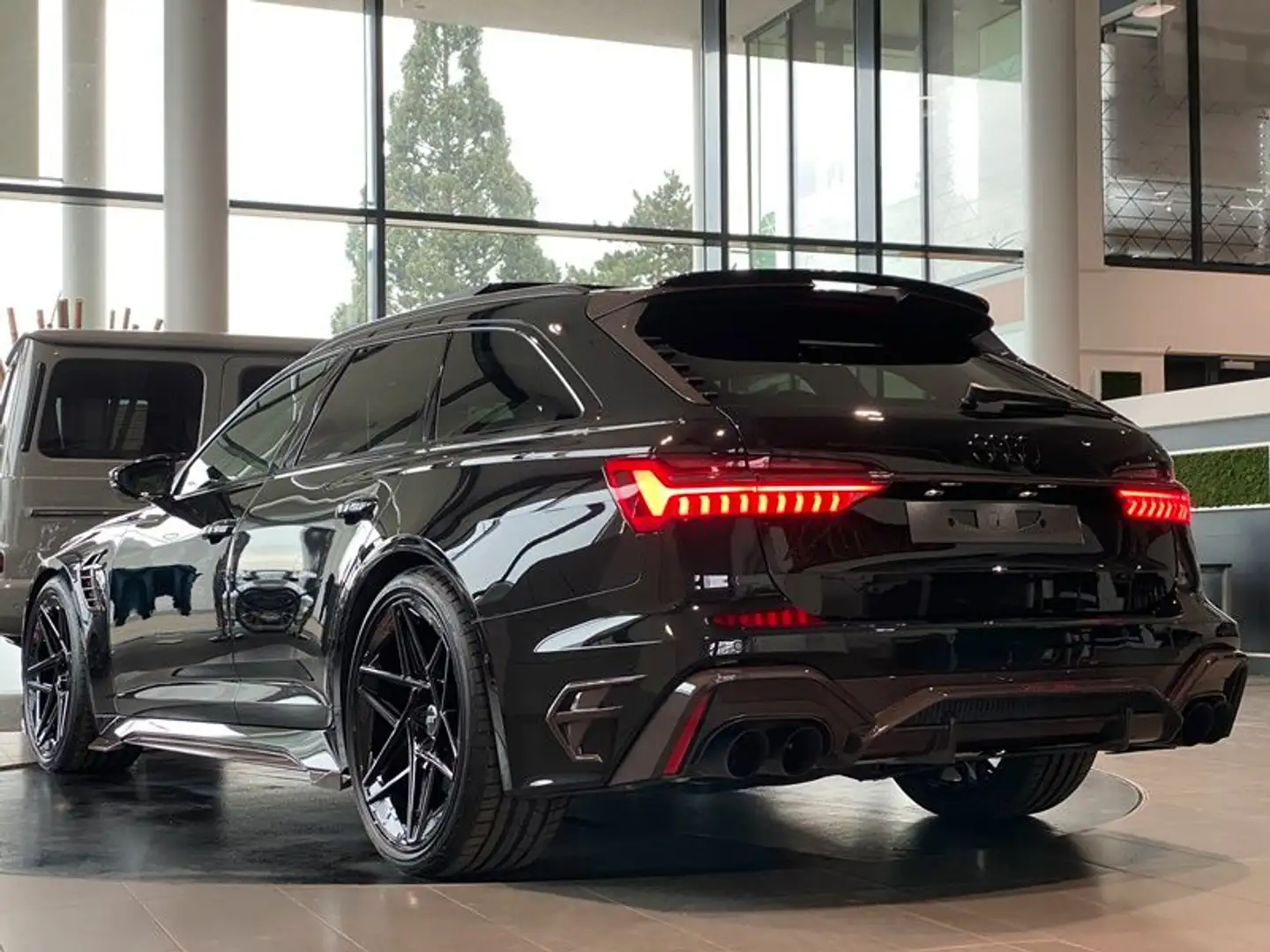 Vehicle image, number 2