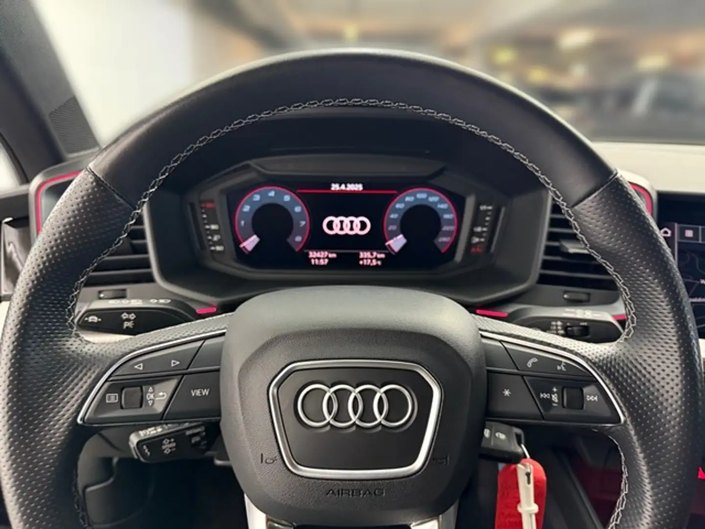 Vehicle image, number 8