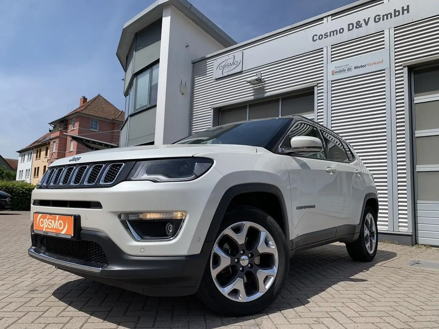 Vehicle image, number 1