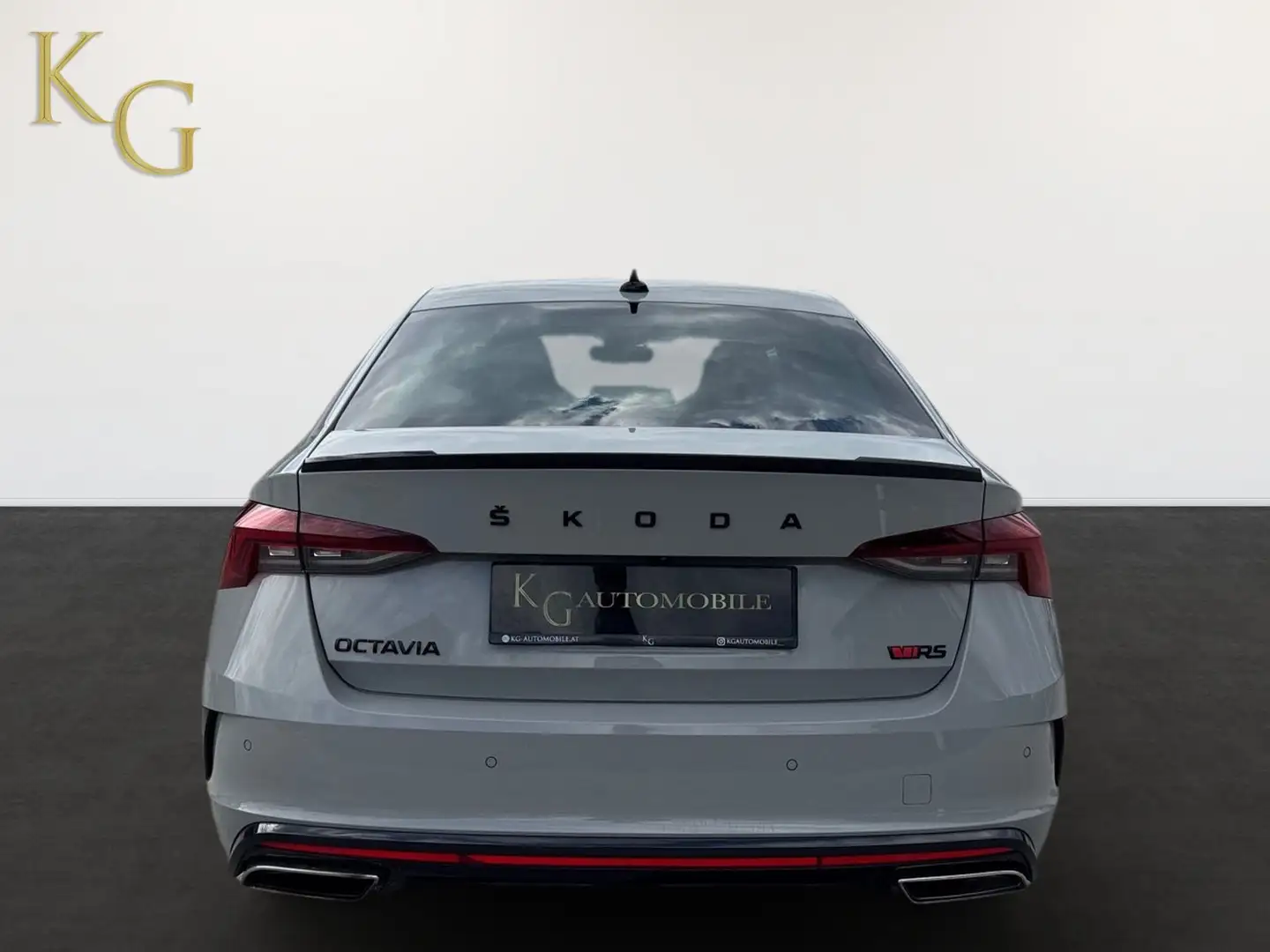 Vehicle image, number 6