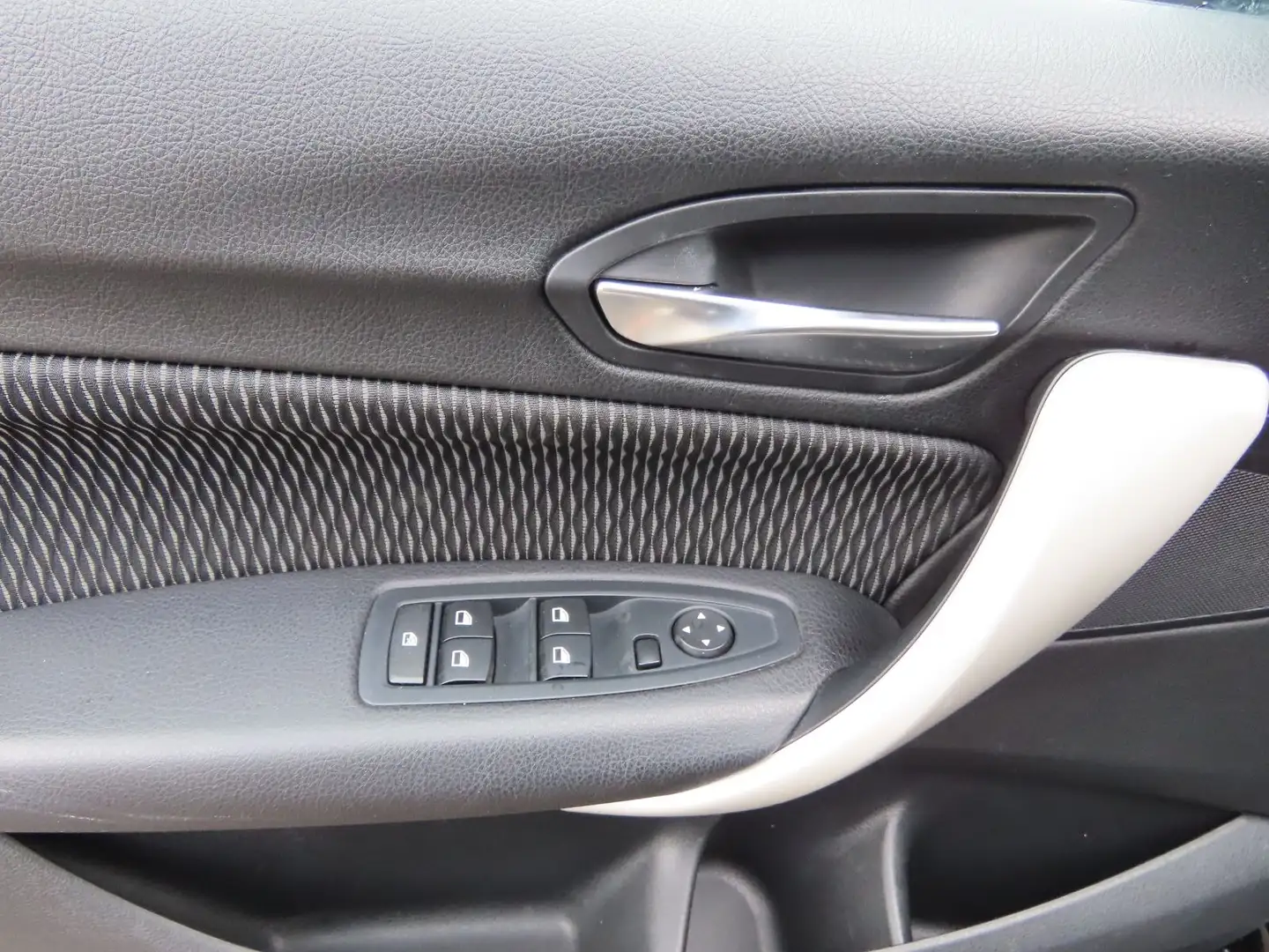 Vehicle image, number 20
