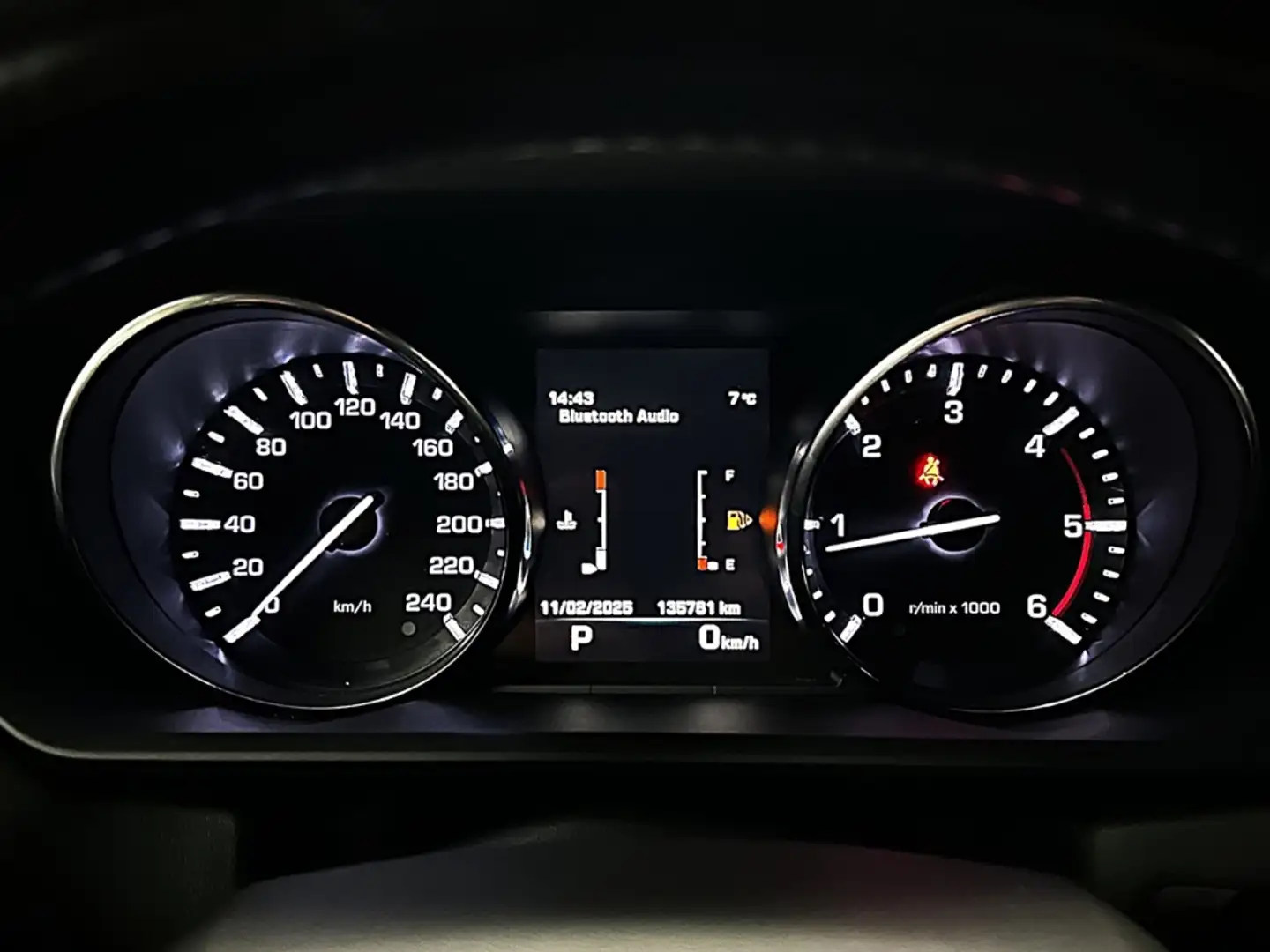 Vehicle image, number 6