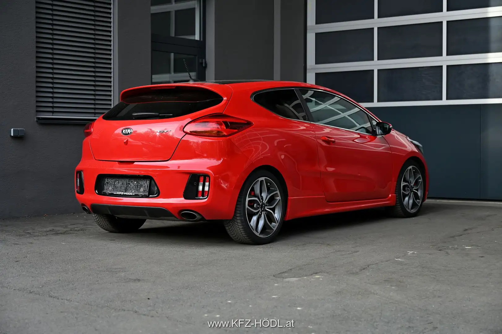 Vehicle image, number 2