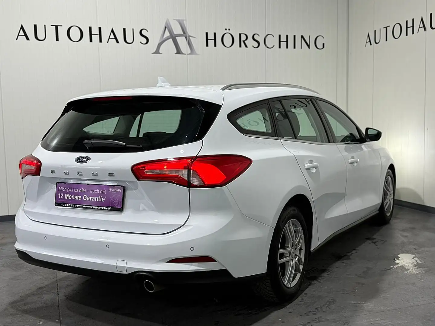 Vehicle image, number 6
