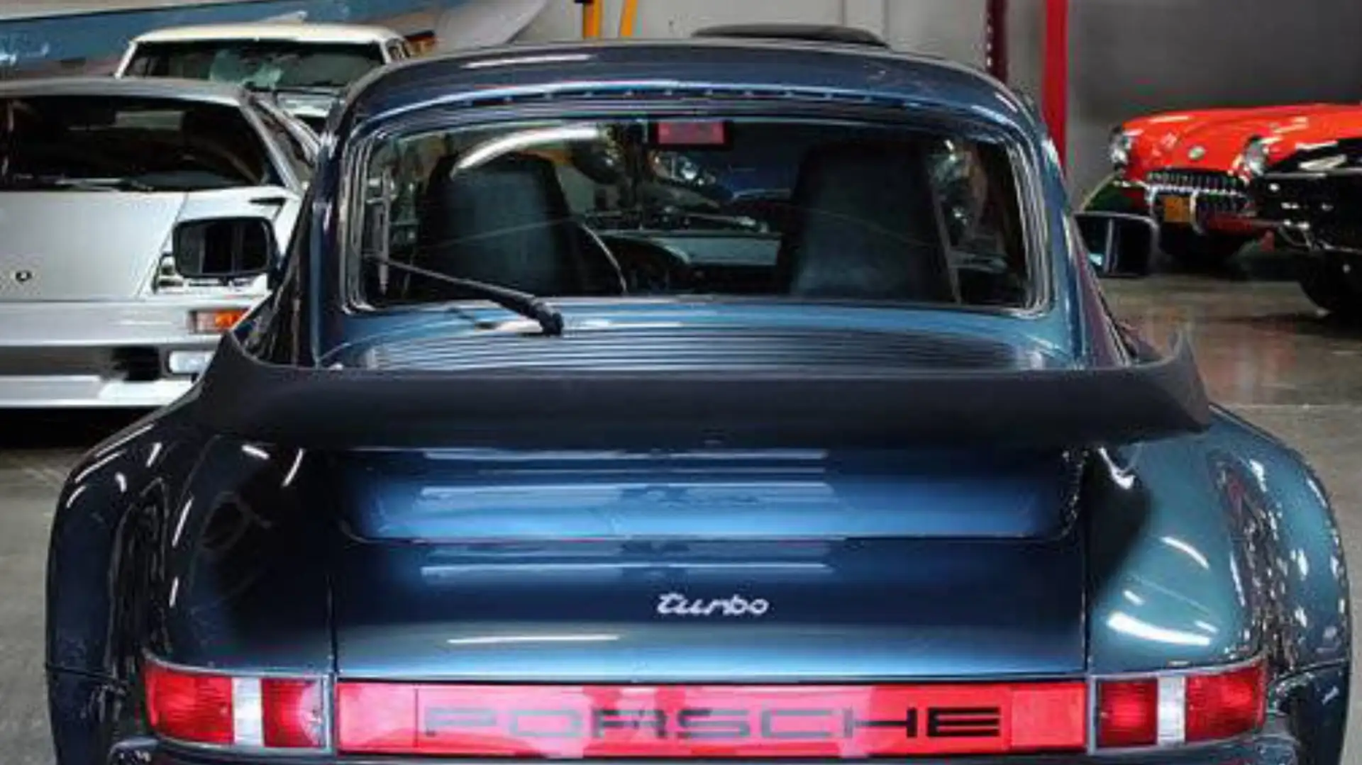 Vehicle image, number 9