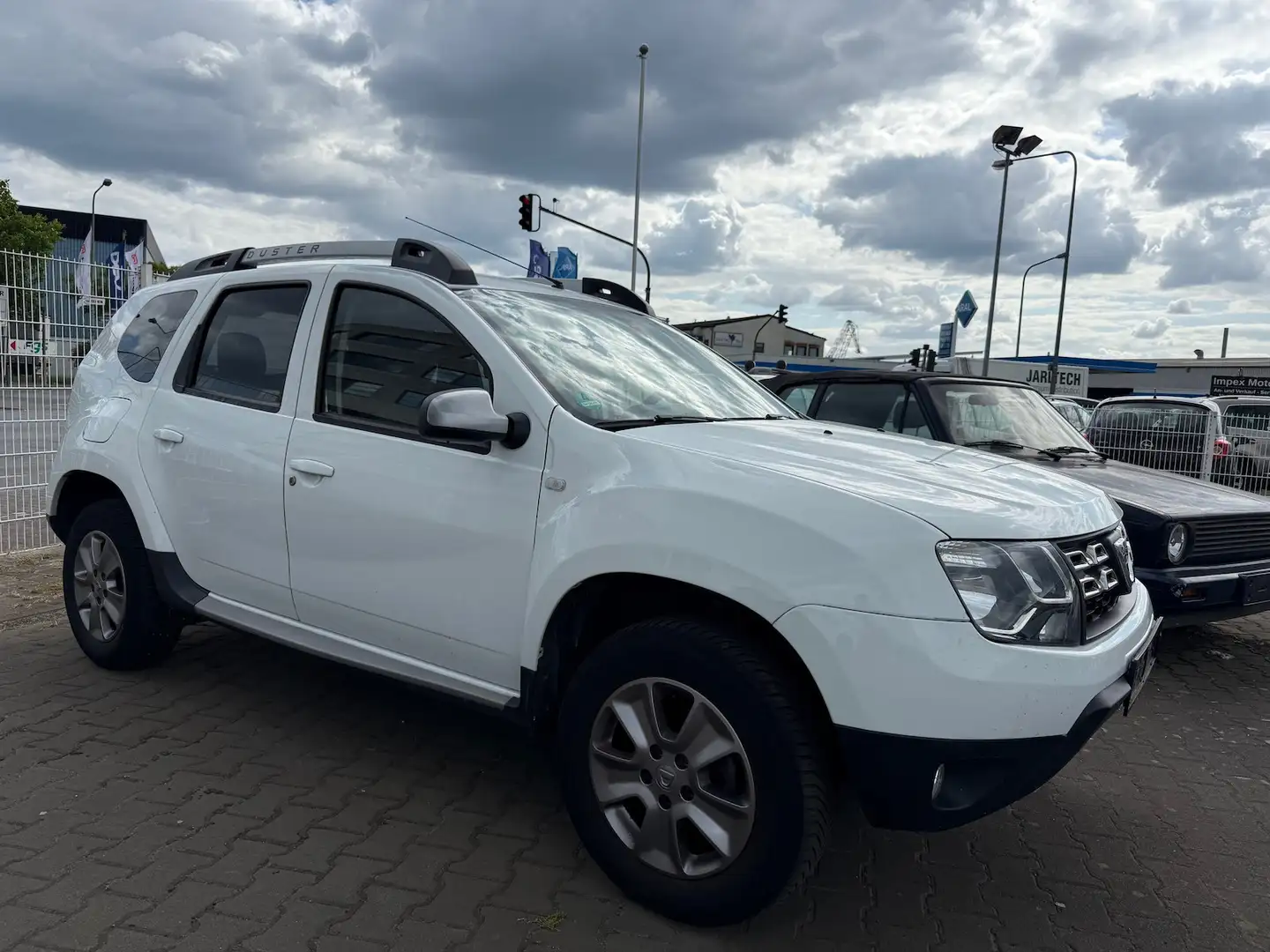 Vehicle image, number 2