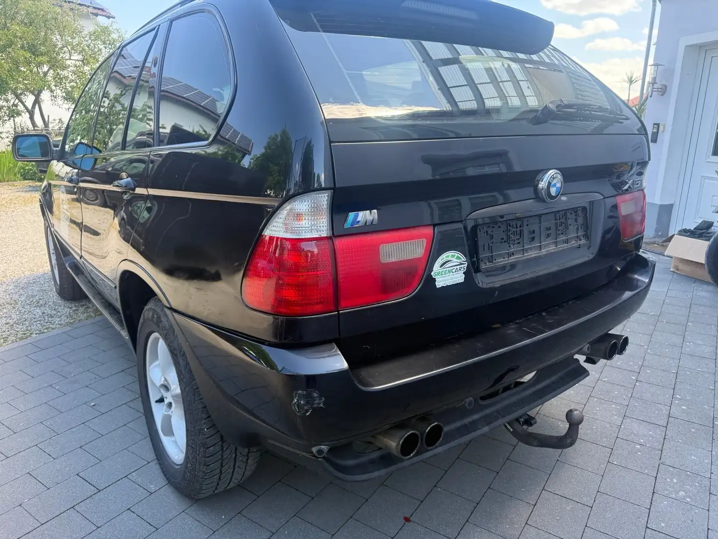 Vehicle image, number 4