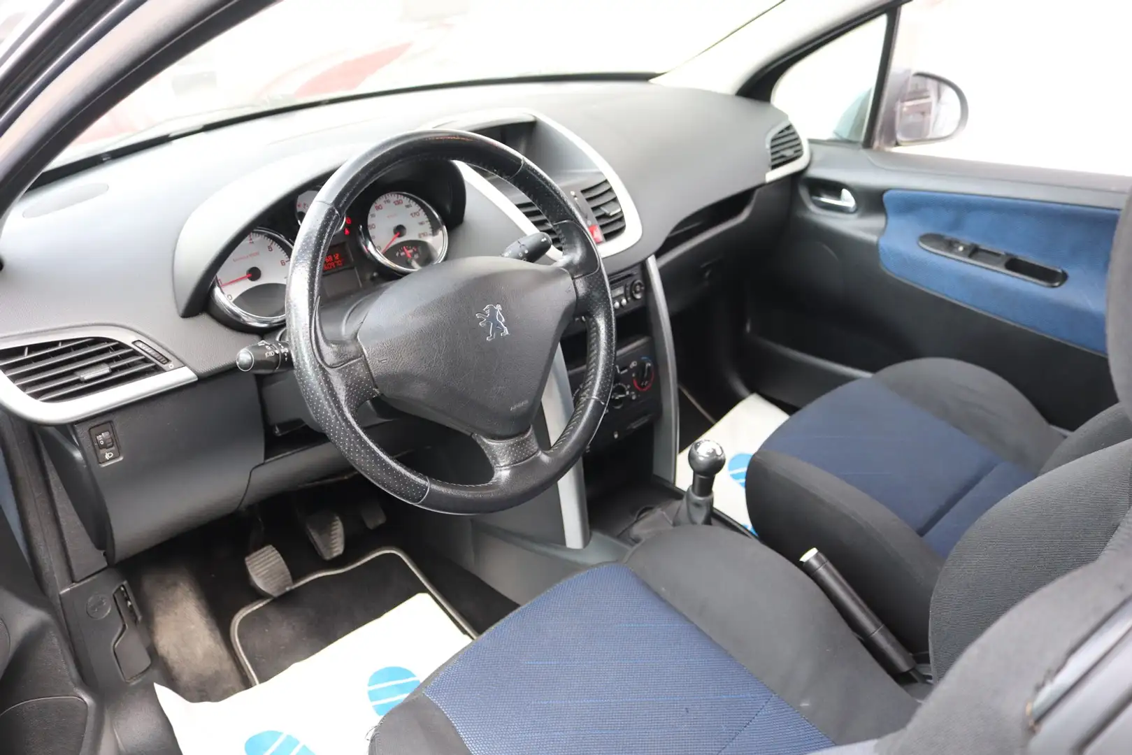 Vehicle image, number 5